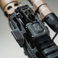 Magpul M-Lok Thumb Shelf
