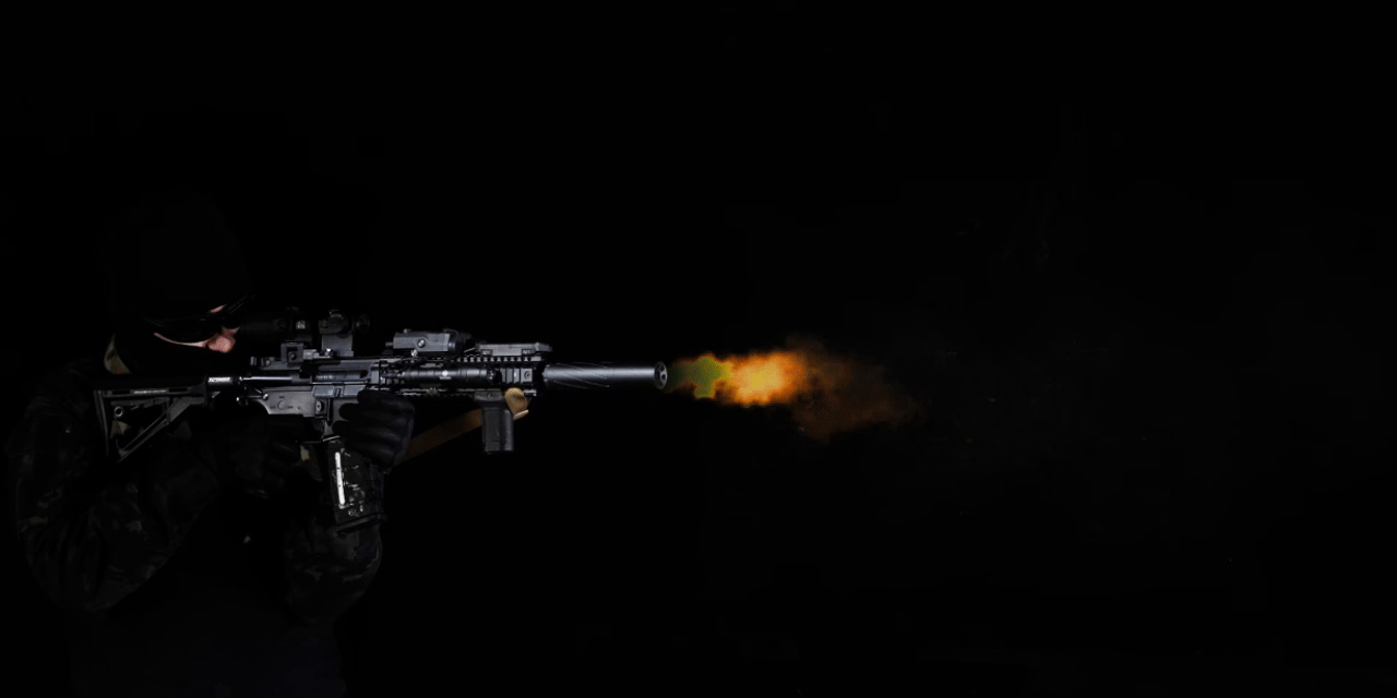 Martina Smokey Wolf Pro Suppressor - Airsoft Tracer, Muzzle Flash & Smoke Generator
