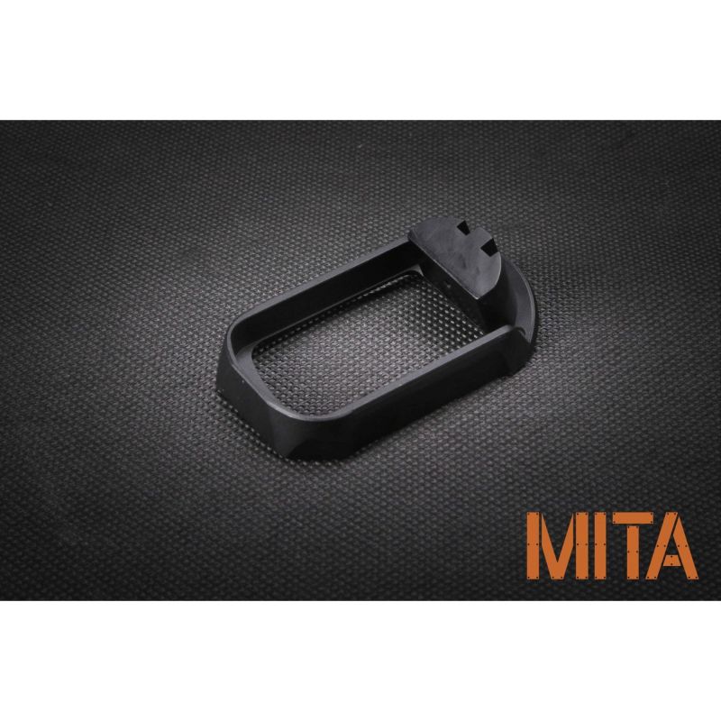 M.I.T. Airsoft CNC Aluminium Magwell for Glock - Black Type A
